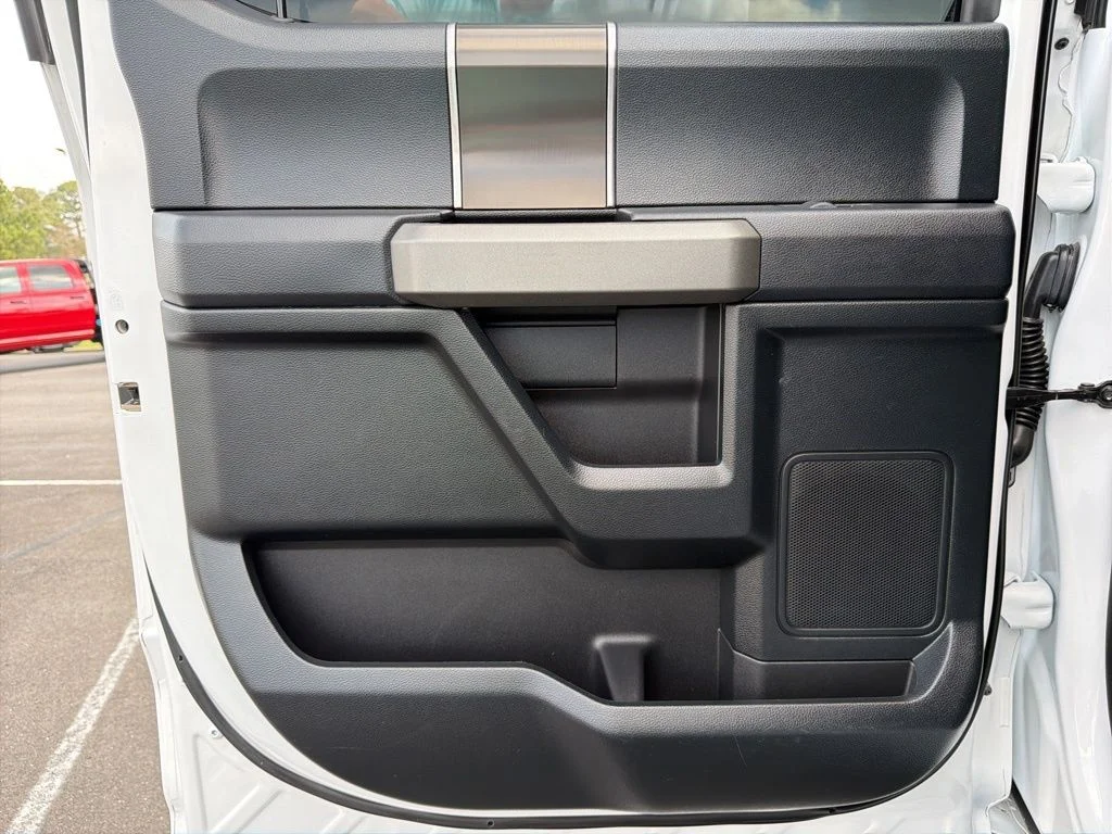 Used 2020 White Ford Raptor image 21