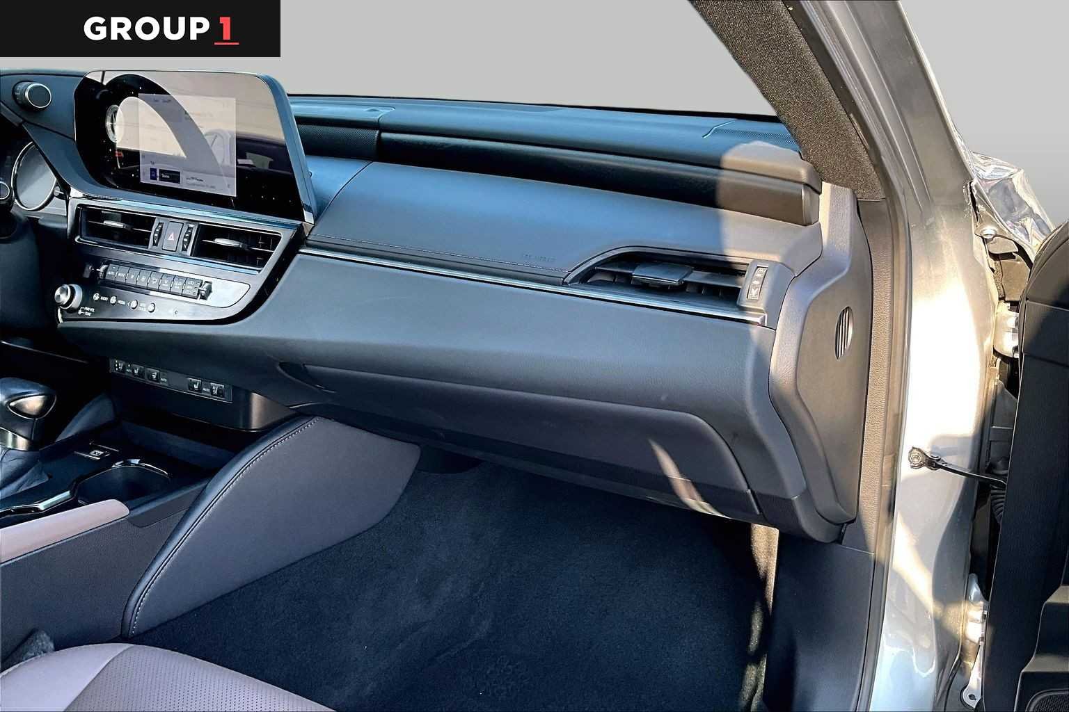 Used 2025 Iridium Lexus  image 16