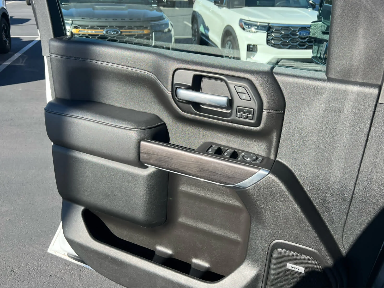 Used 2021 Summit White Chevrolet LTZ image 25