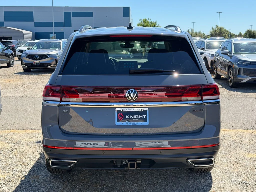 New 2026 Pure Gray Volkswagen 2.0T SE w/Technology image 9