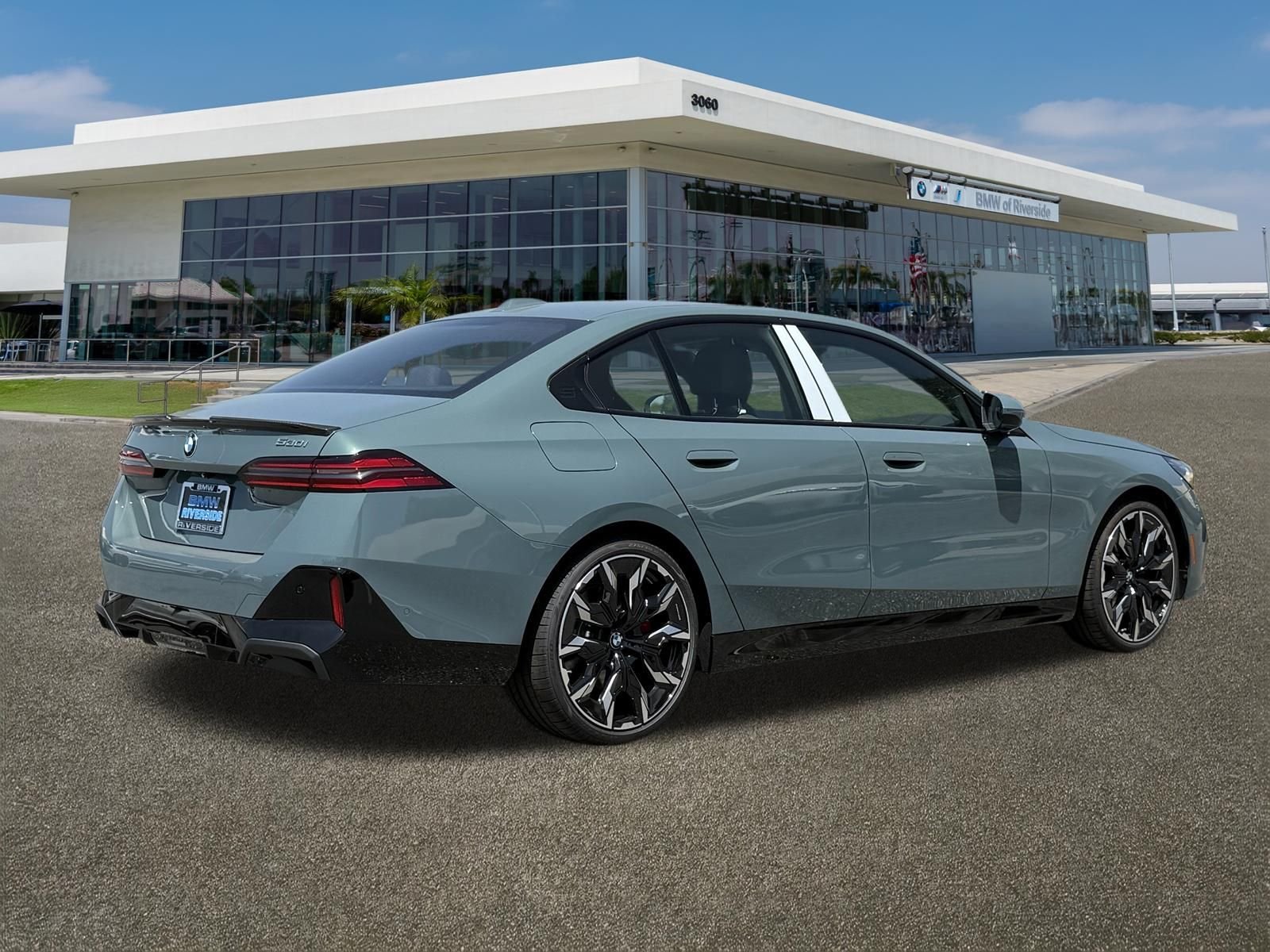 New 2027 Cape York Green Metallic BMW 530i image 10