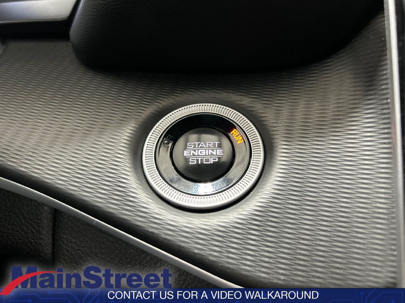 Used 2024 Baltic Gray Metallic Clearcoat Jeep Altitude image 27