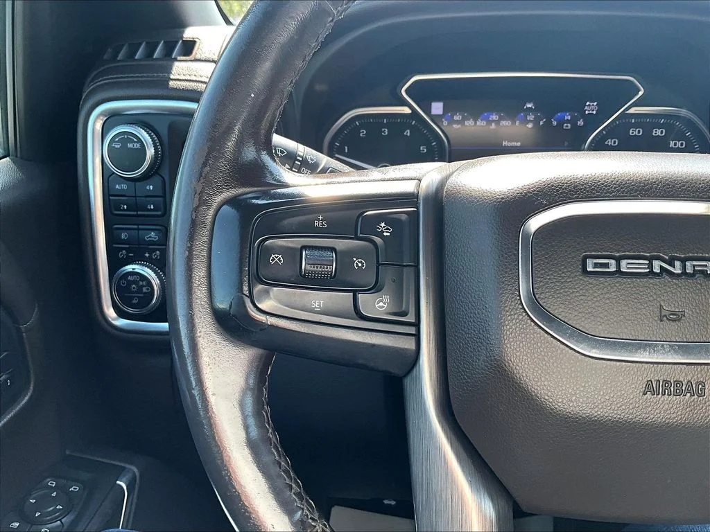 Used 2020 Black GMC Denali image 19