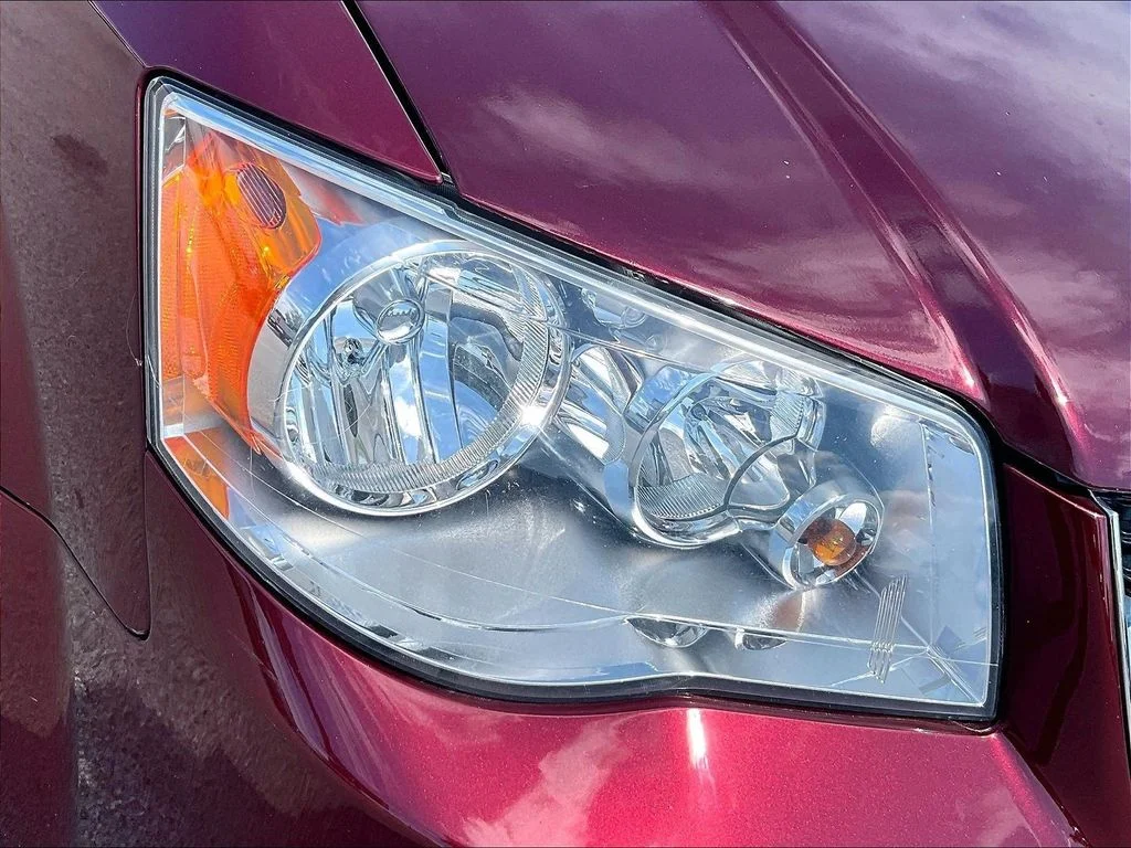 Used 2019 Red Dodge SE image 30