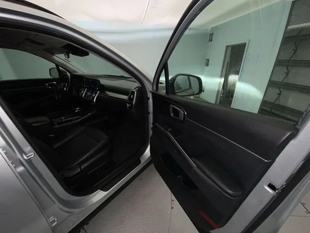 Used 2022 Silver Kia S image 25
