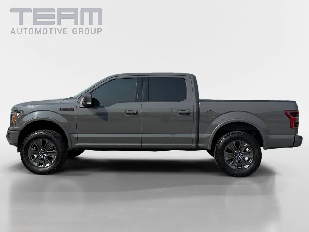 Used 2018  Ford XLT image 4