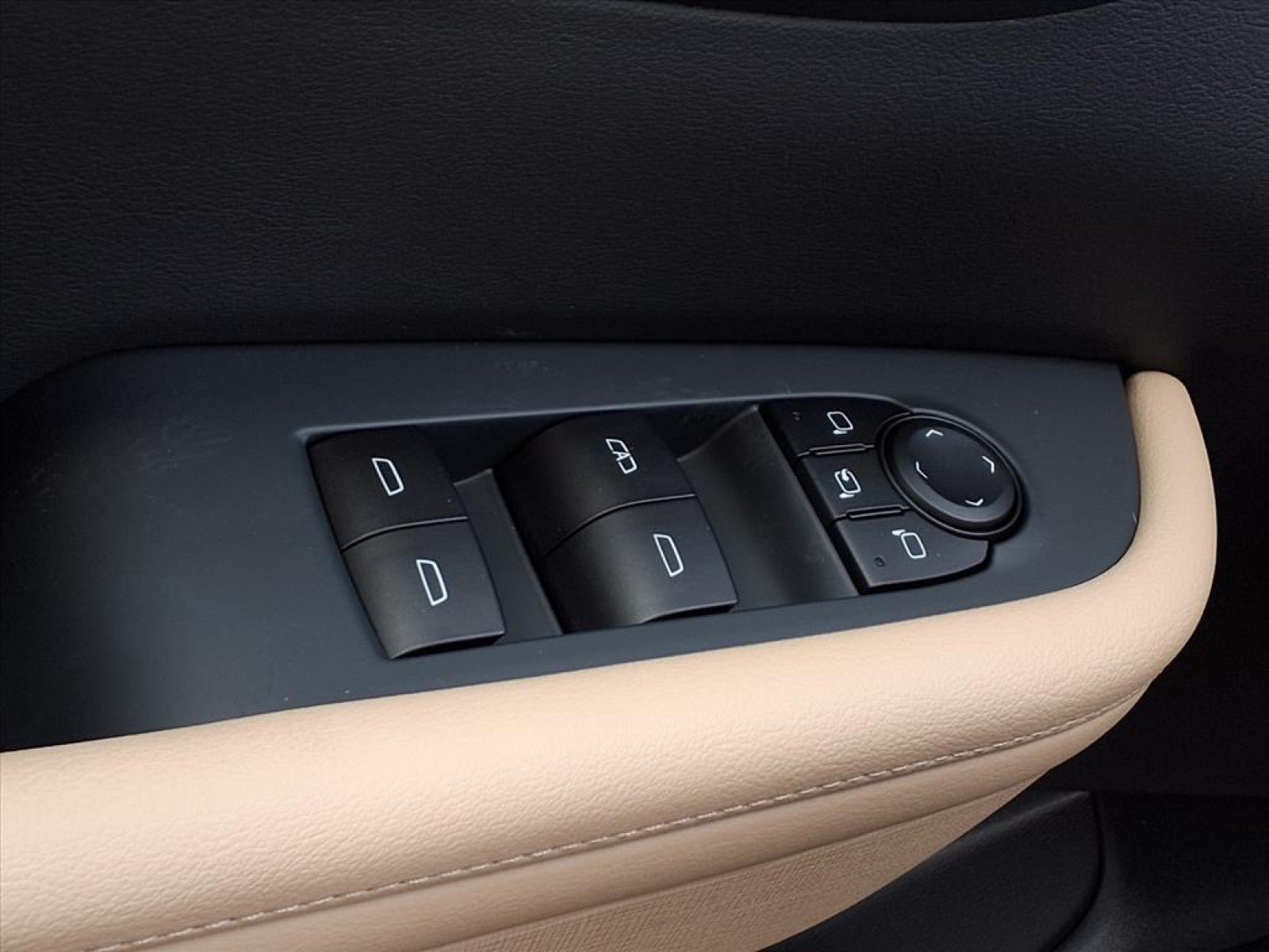 2026 Buick Enclave Preferred - Photo 44