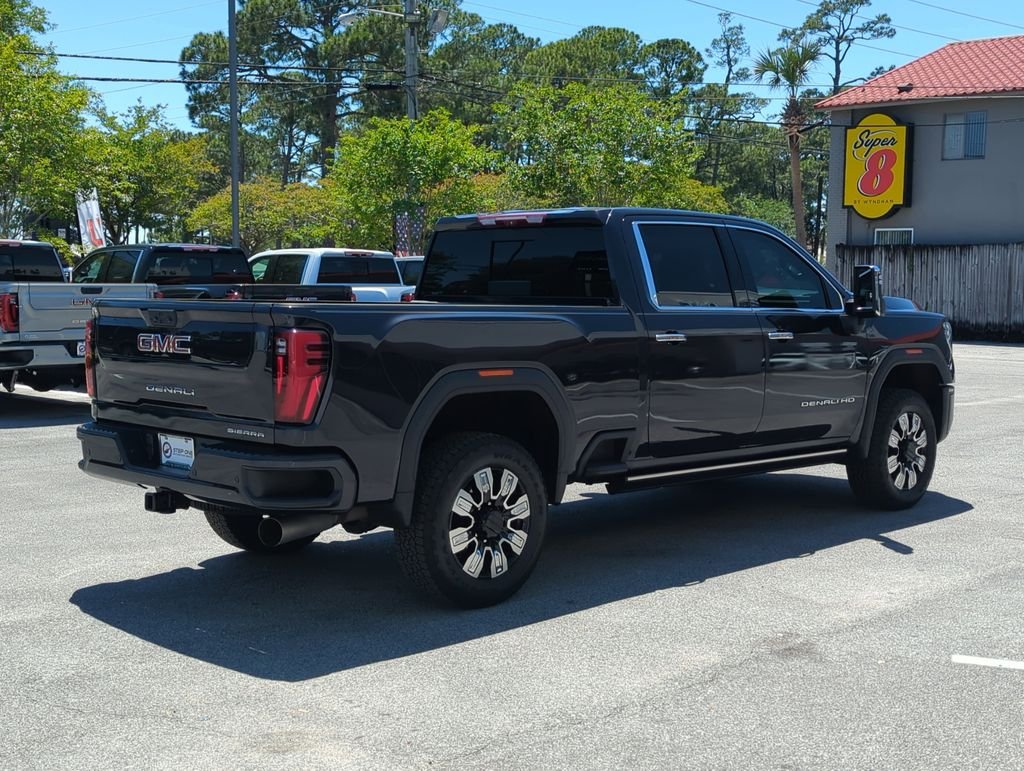 Used 2024 Silver GMC Denali image 6