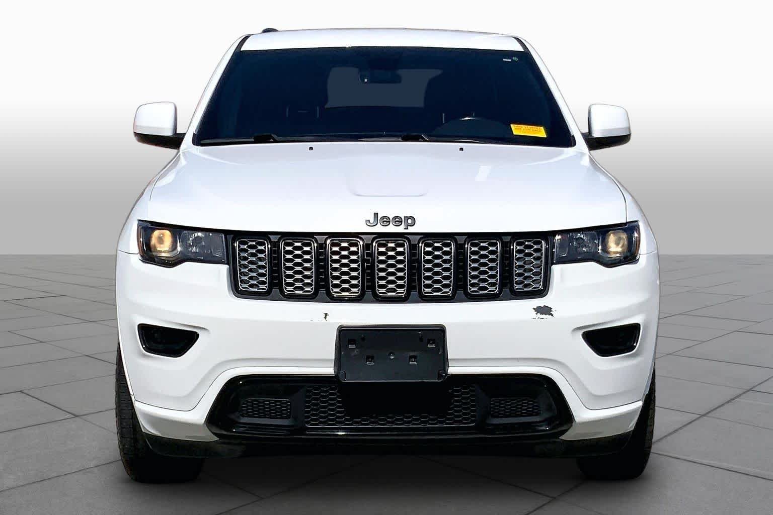 Certified Used 2022 Bright White Clearcoat Jeep Laredo X image 4