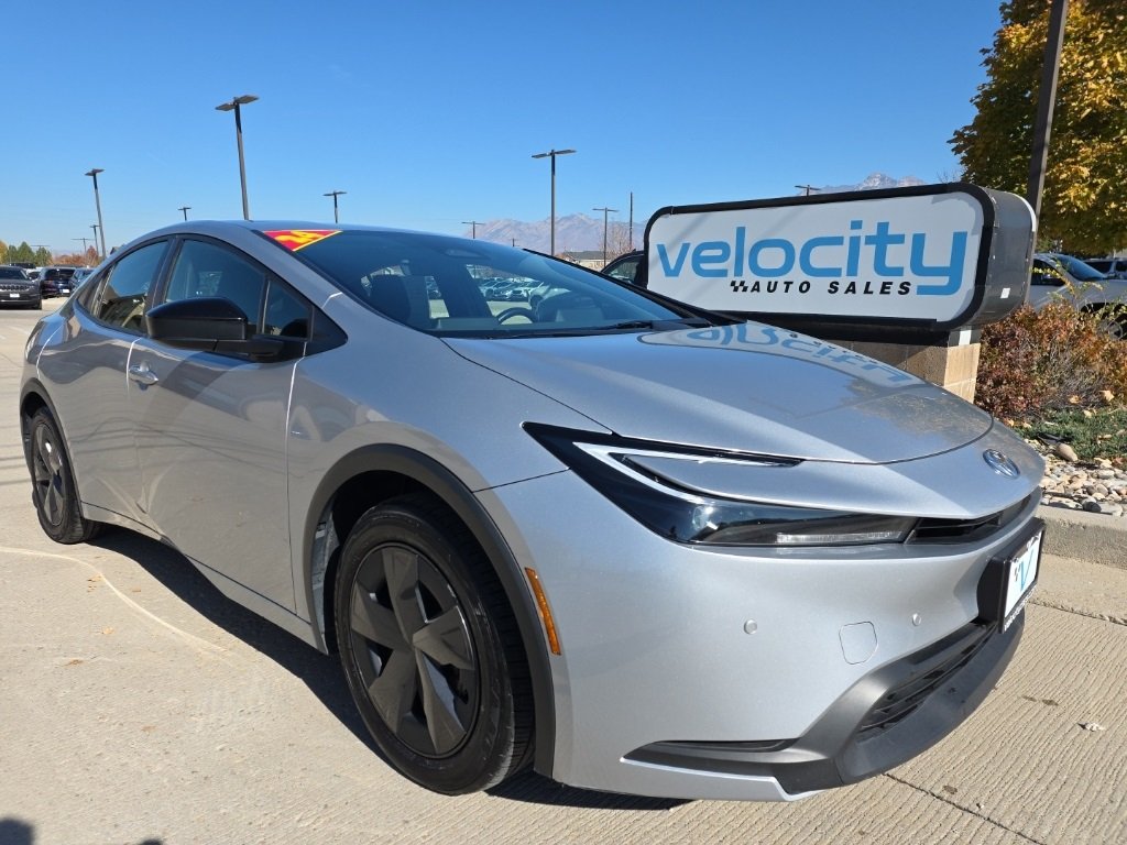 2024 Toyota Prius LE