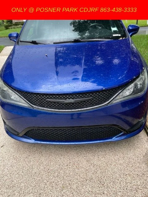 Used 2019 Blue Chrysler Touring Plus image 3