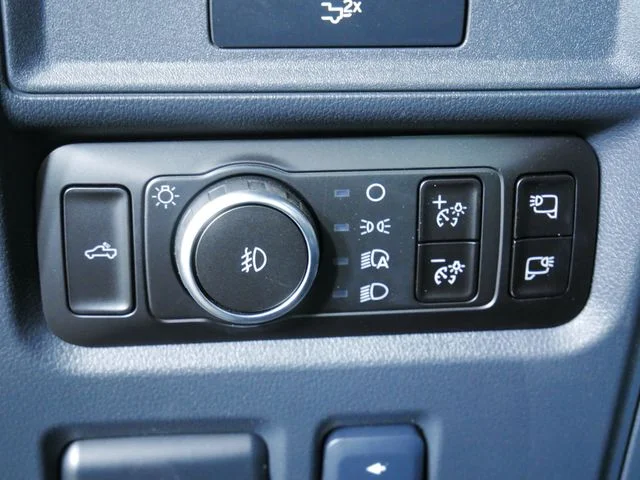 New 2026 Gray Ford Lariat image 25