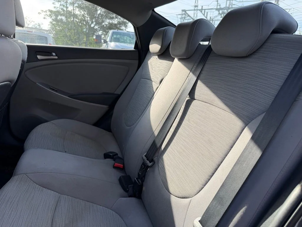 Used 2017 Gray Hyundai SE image 17