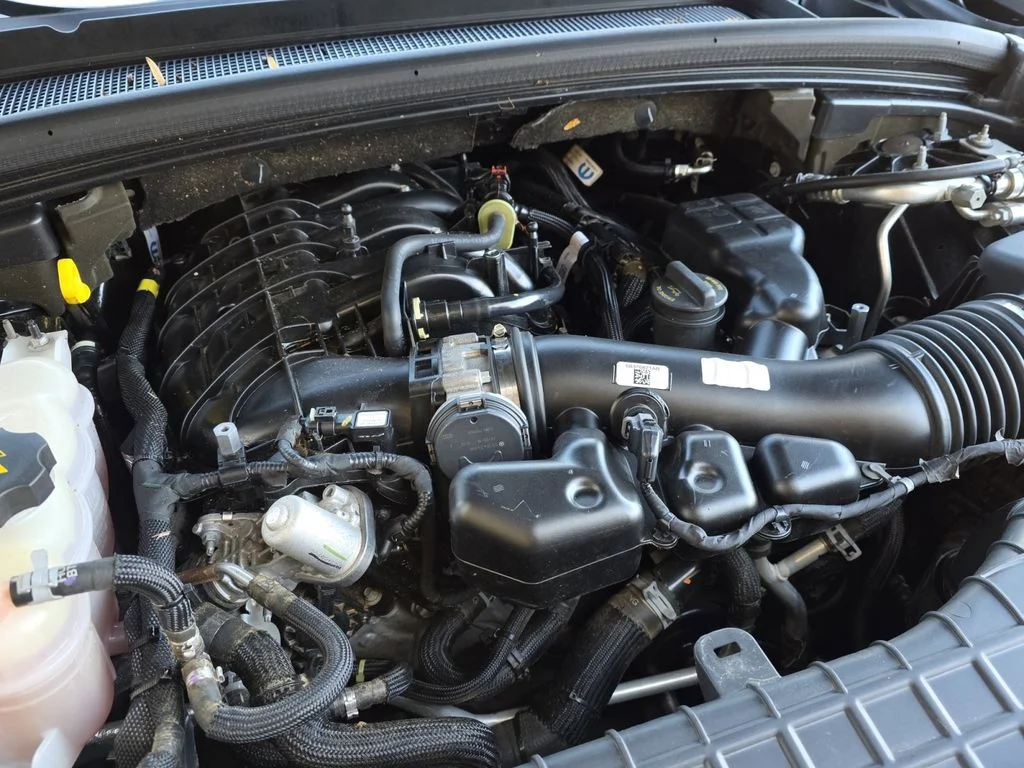 Used 2022 Black Jeep Limited image 14