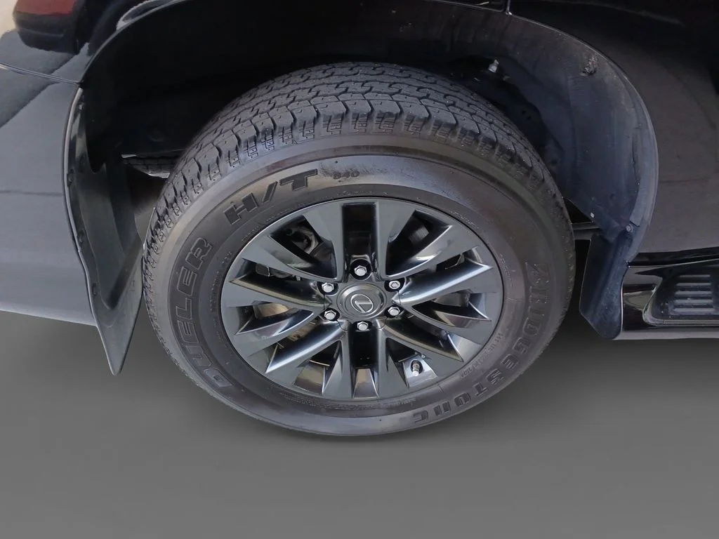 Used 2023 Black Lexus 460 image 10