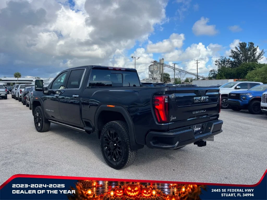 New 2026 Titanium Rush Metallic GMC Denali Ultimate image 5