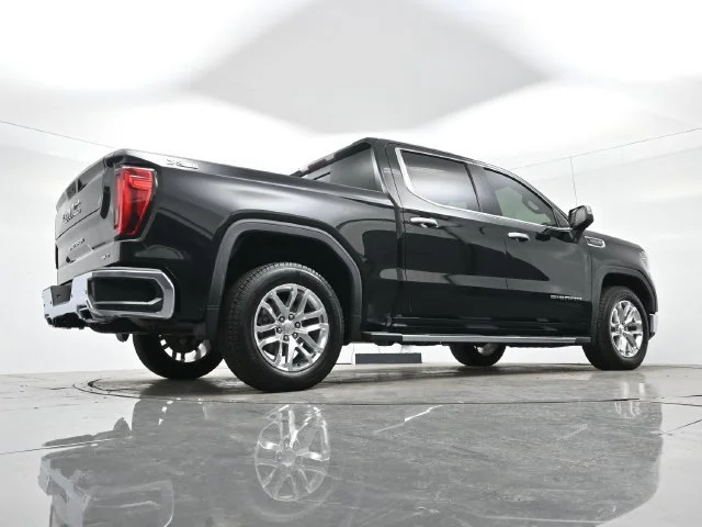 Used 2019 ONYX BLACK GMC SLT image 30