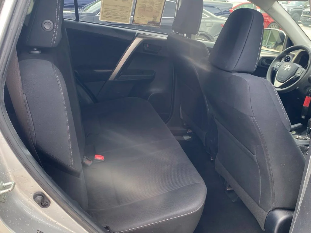 Used 2013 Silver Toyota XLE image 16