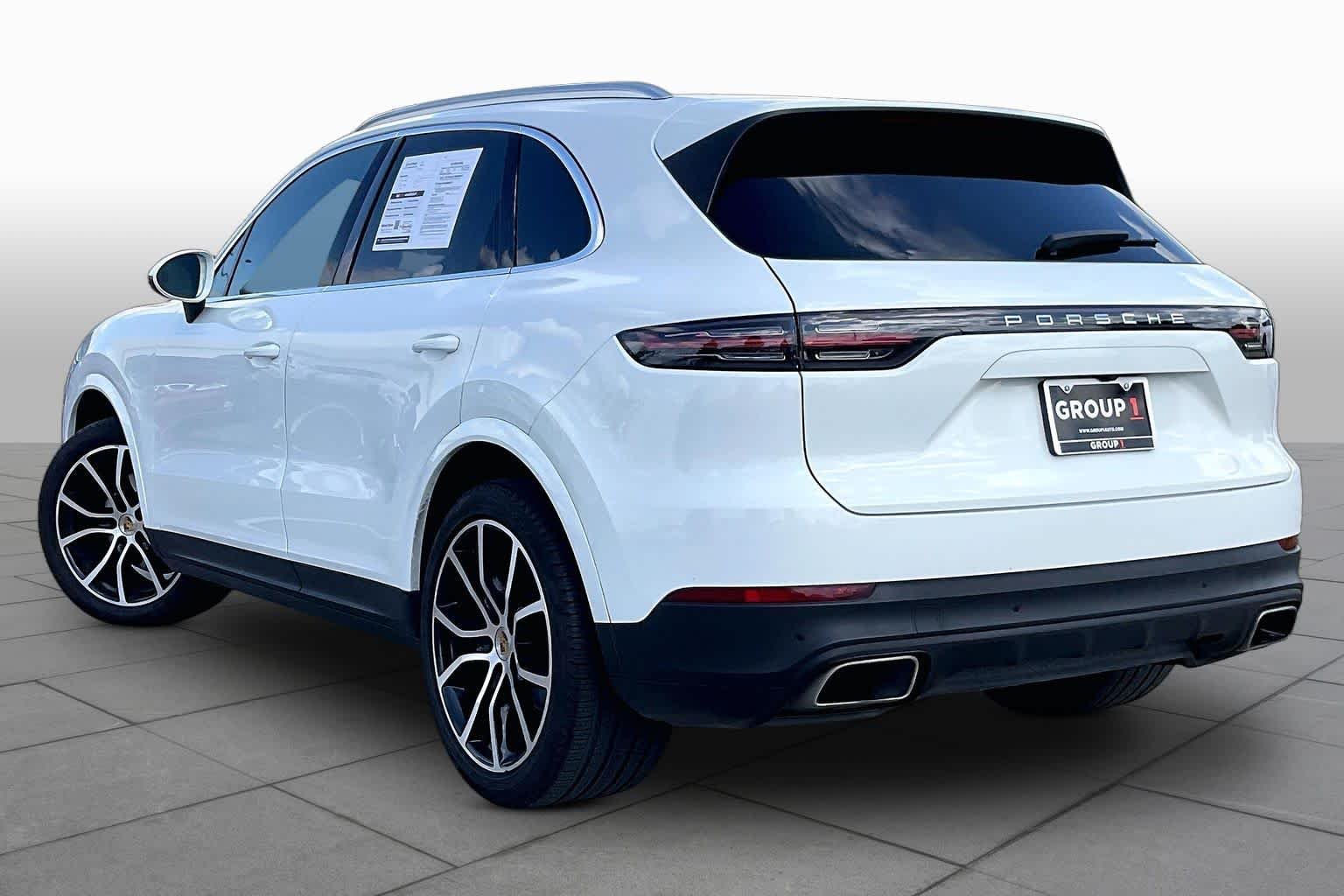 Used 2019 Carrara White Metallic Porsche  image 10