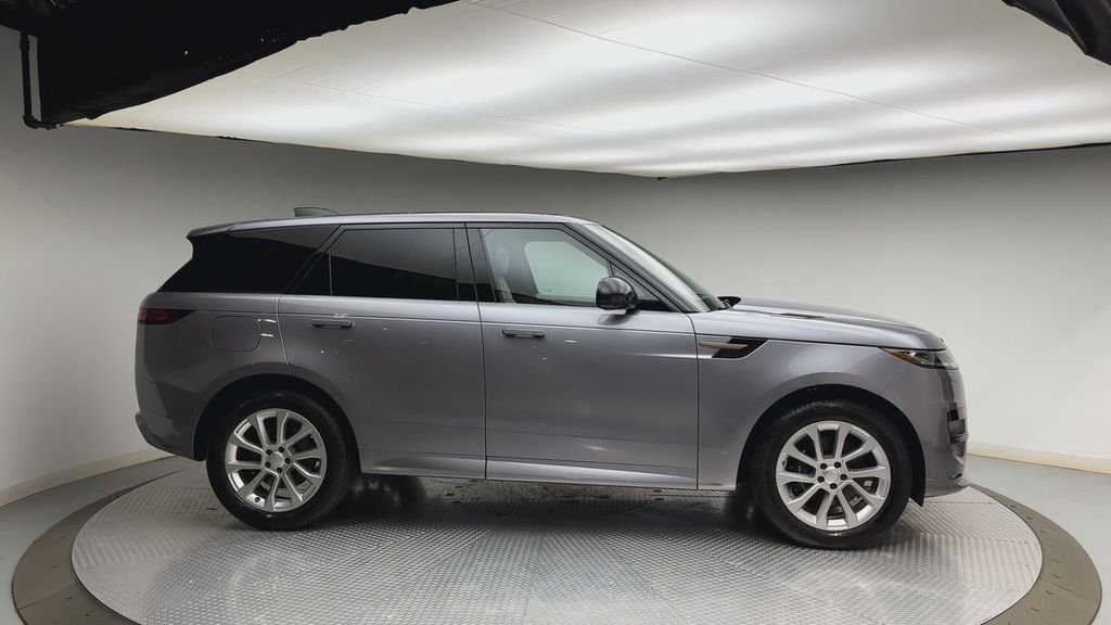 Used 2024 Eiger Gray Metallic Land Rover Dynamic SE image 9