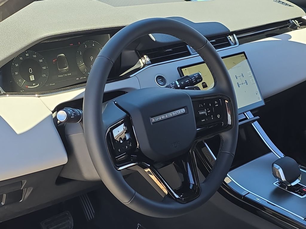 New 2026 Santorini Black LAND ROVER S image 17
