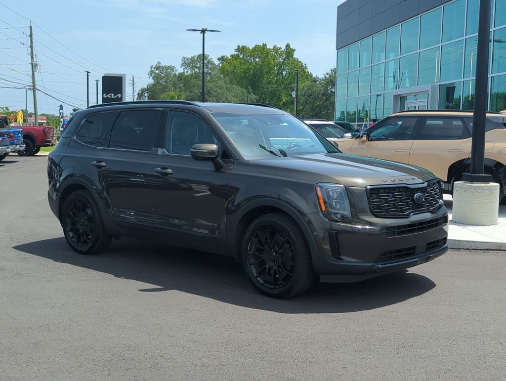 Used 2021 Green Kia EX image 9