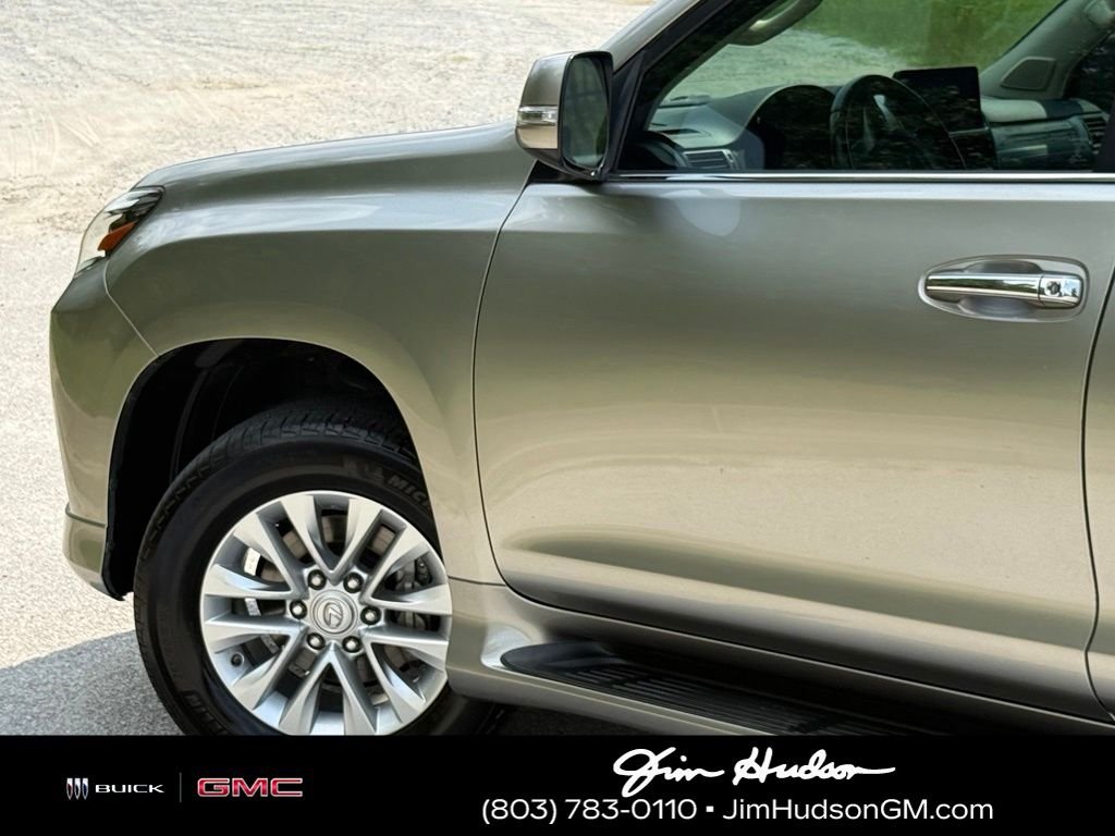 Used 2022 Silver Lexus 460 image 9
