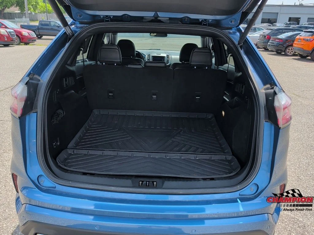 Used 2019  Ford ST image 13