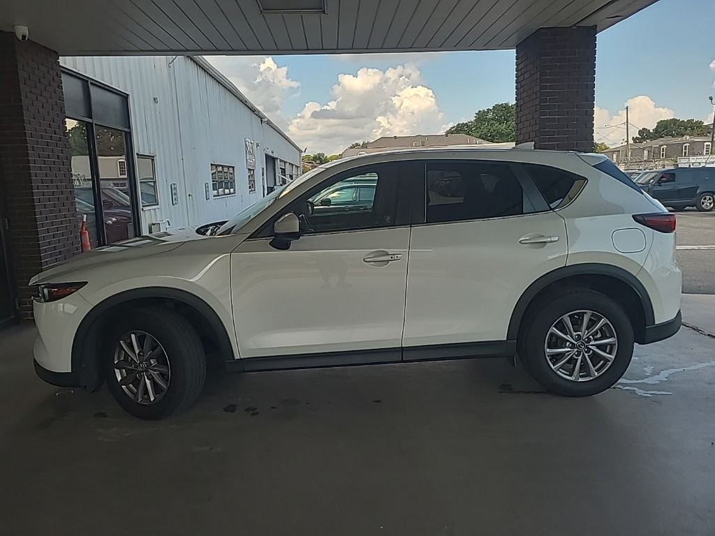 Certified Used 2023 White Mazda 2.5 S Select Package image 2
