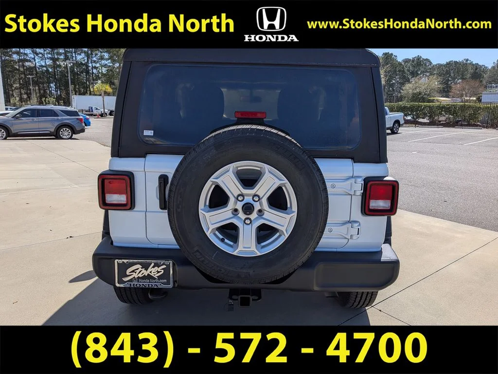 Used 2020 White Jeep Sport S image 5