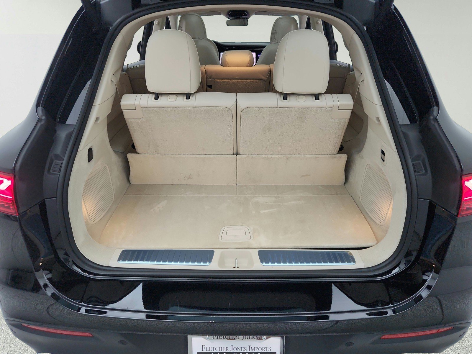Certified Used 2024 Black Mercedes-Benz EQS 450+ image 30