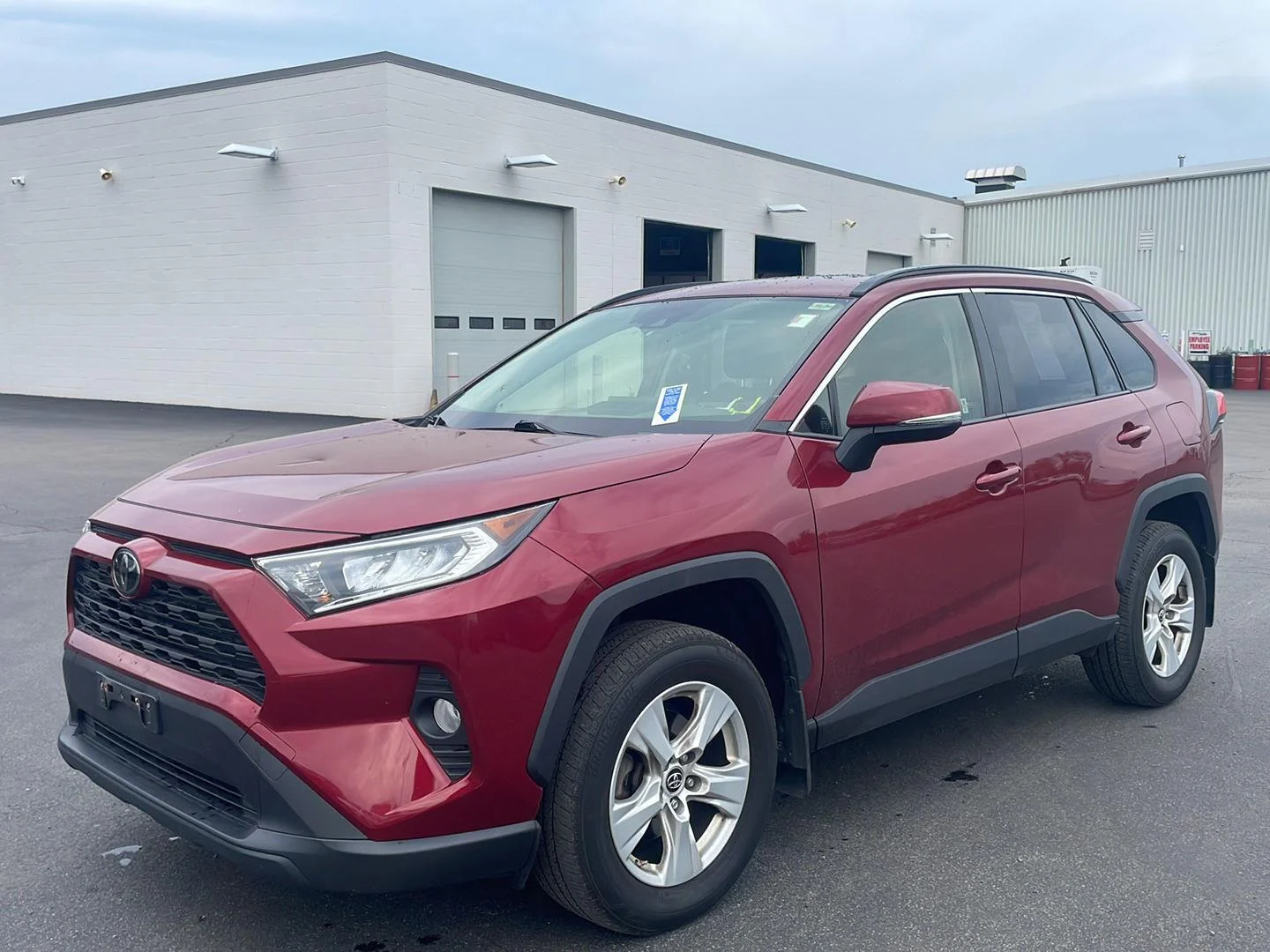 Used 2019 Ruby Flare Pearl Toyota XLE image 5