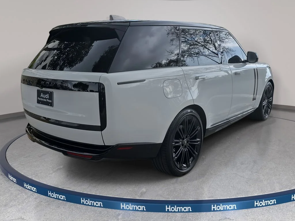 Used 2025 Fuji White Land Rover SE SWB P350 image 5