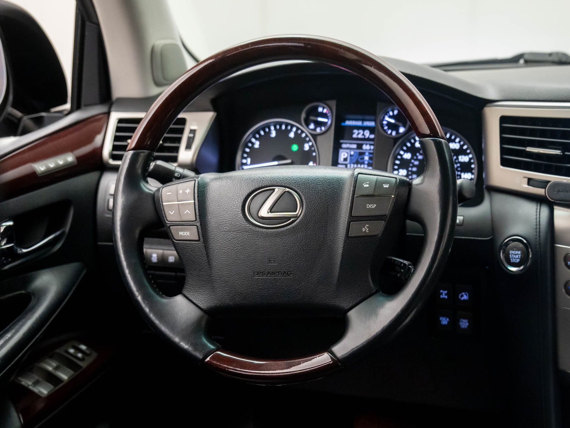 Used 2014 Black Lexus 570 image 12