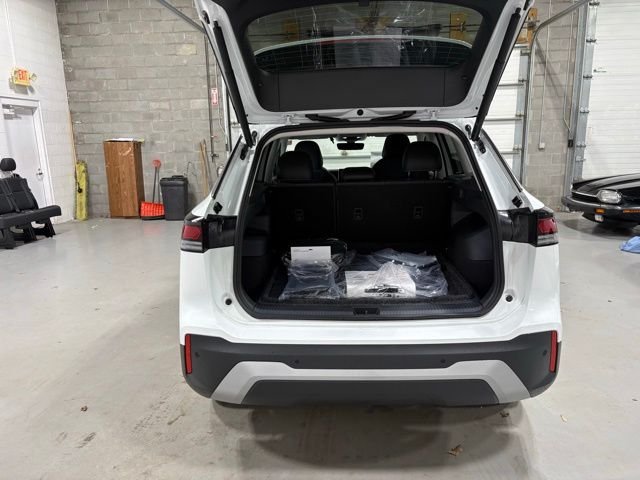 New 2026 White/off-white Volkswagen 2.0T SE image 14
