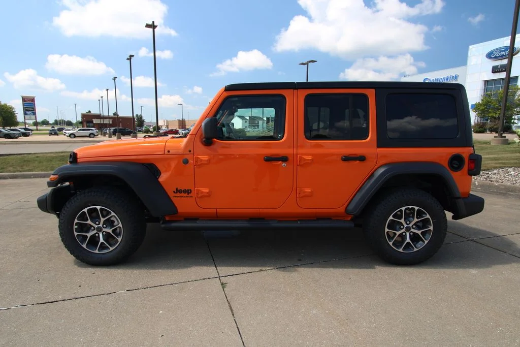New 2026 Joose Jeep Sport S image 15