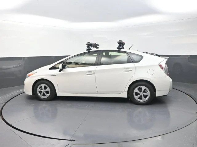 Used 2013 White Toyota Two image 4