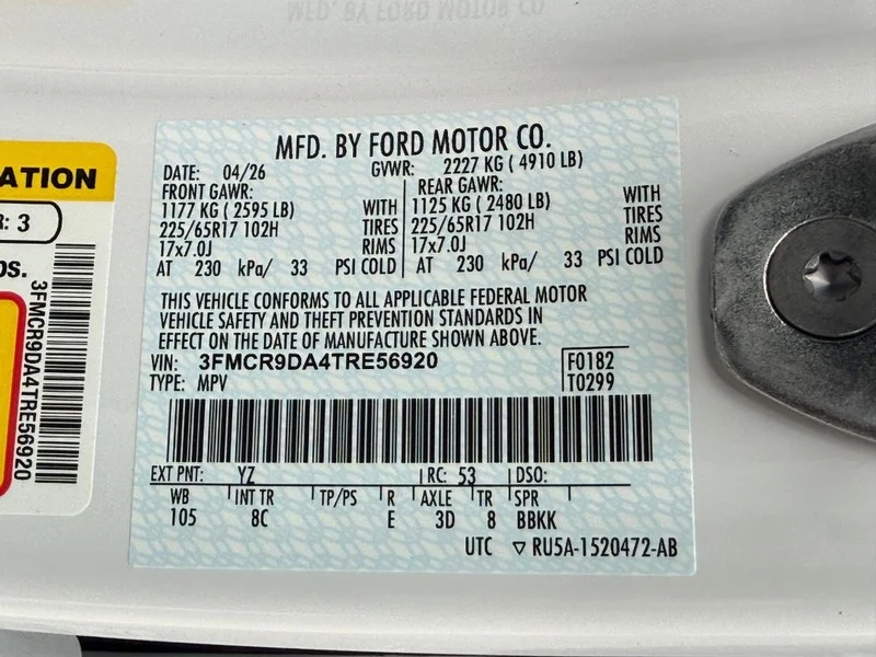 New 2026 Oxford White Ford Badlands 4x4 image 18
