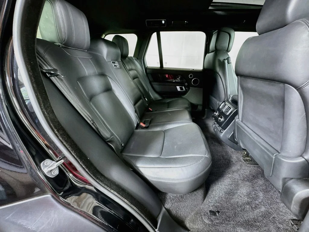 Used 2019 Black Land Rover 3.0L V6 Supercharged HSE image 36