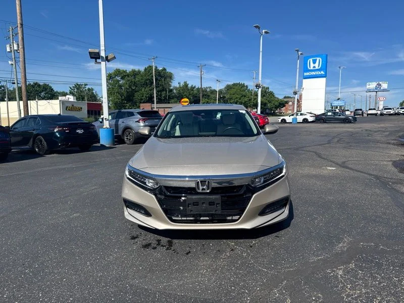 Used 2020  Honda EX-L image 2