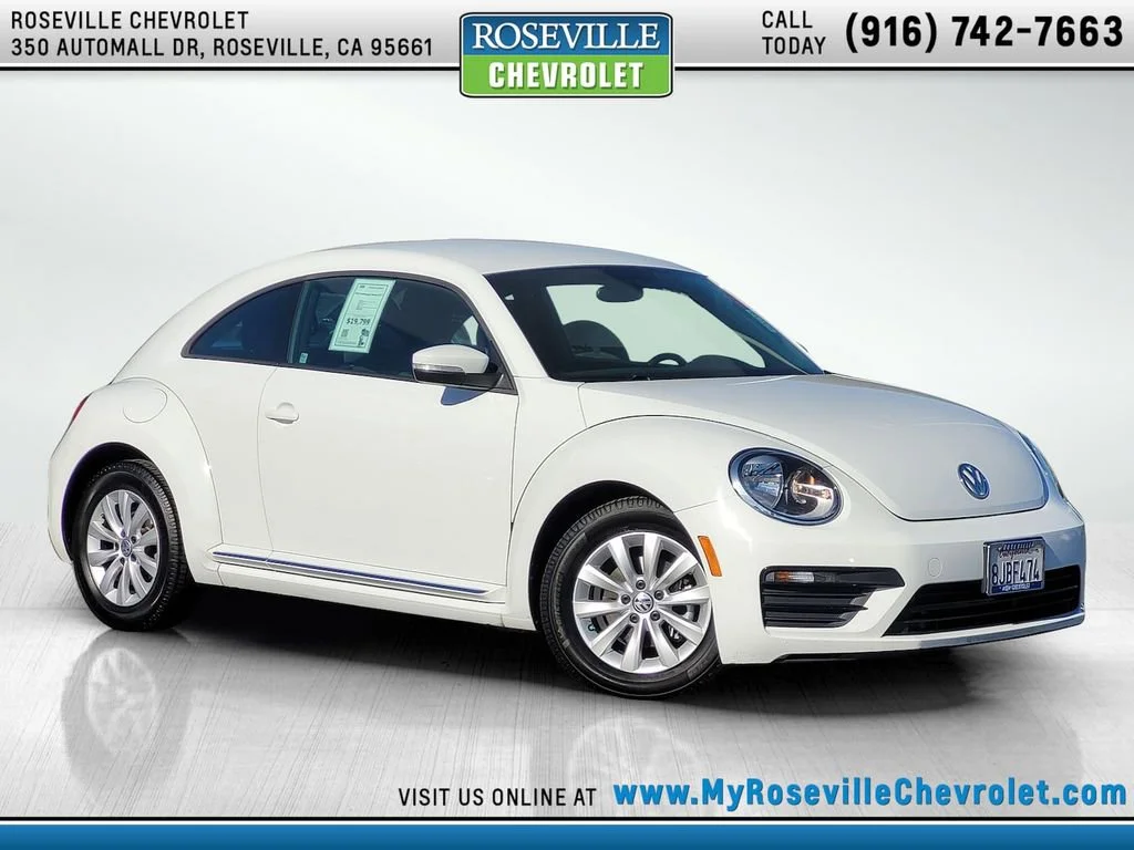 2019 Volkswagen Beetle 2.0T S Auto's photo