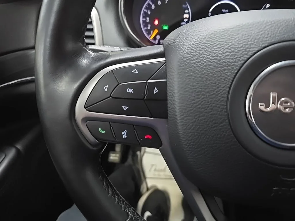 Used 2020 Gray Jeep Limited image 20