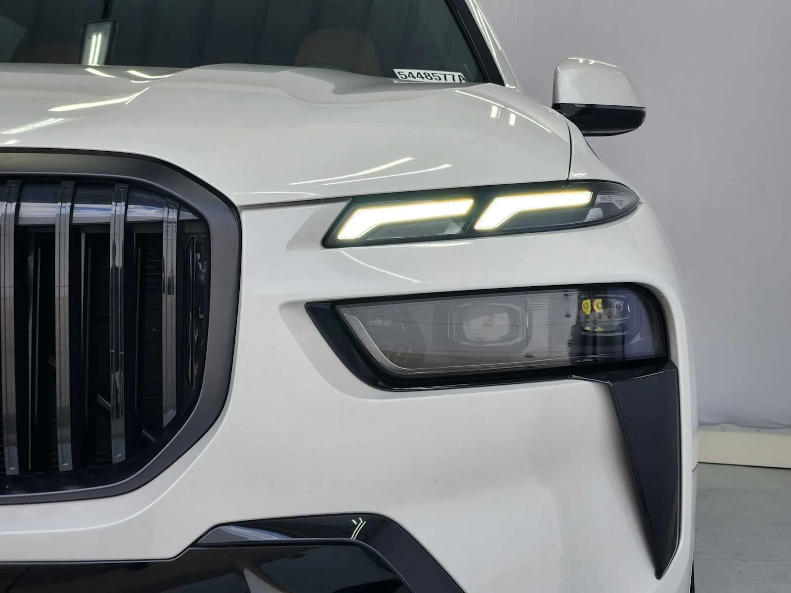 Certified Used 2024 Mineral White Metallic BMW xDrive40i image 5