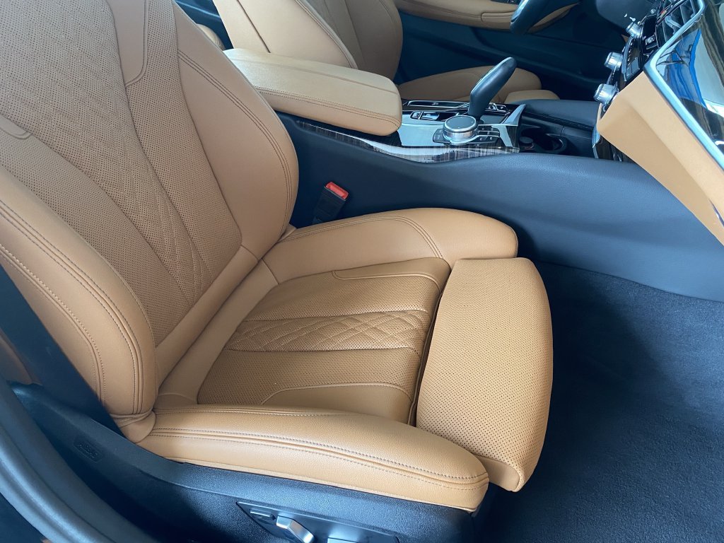 2023 BMW 5 Series 530i - Photo 8