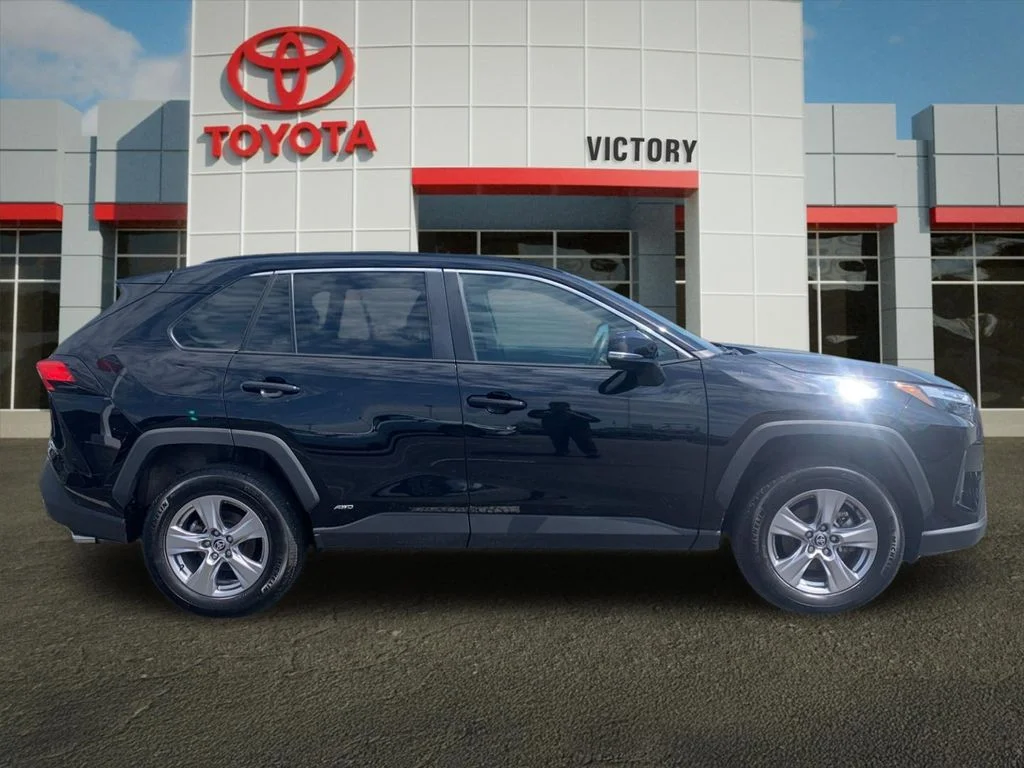 Used 2025 Black Toyota XLE image 2