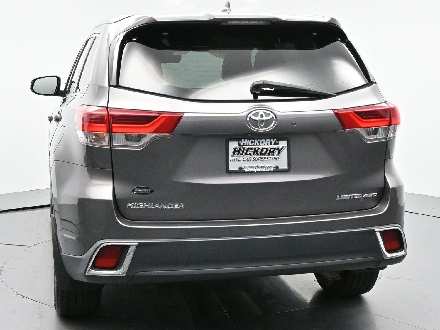 Used 2019 Predawn Gray Mica Toyota Limited image 6