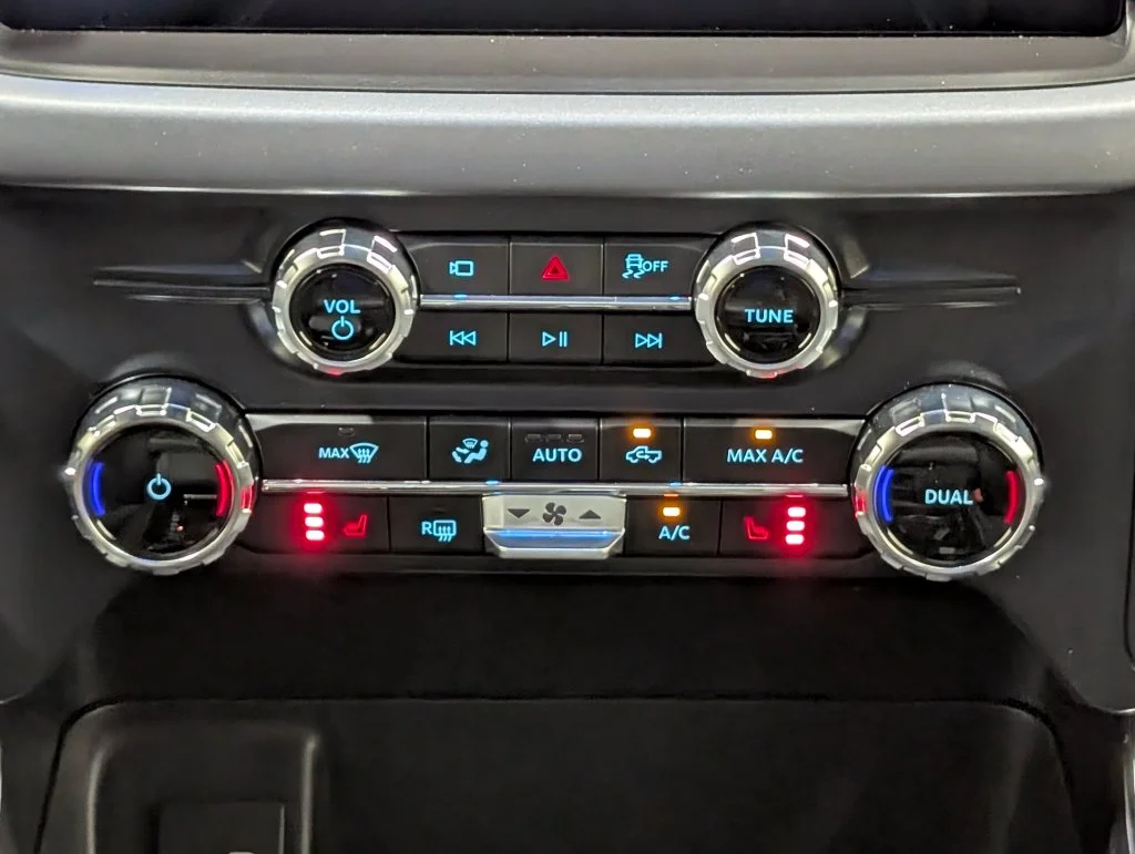 New 2026 Oxford White Ford XLT image 6