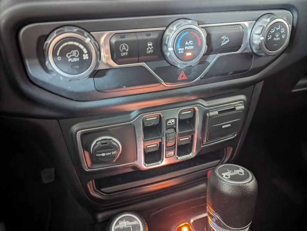 Used 2020 Red Jeep Unlimited Sport S image 44