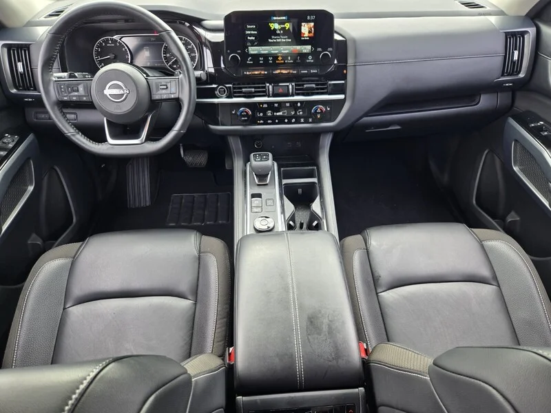 Used 2024 Scarlet NISSAN SL 4WD image 14