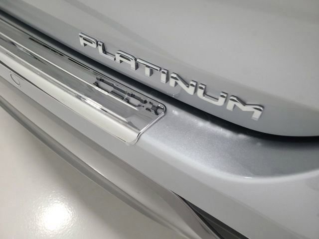 2024 Toyota Highlander Platinum - Photo 6